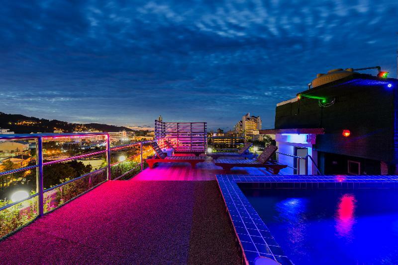 Hotel Vits Dynasty Patong
